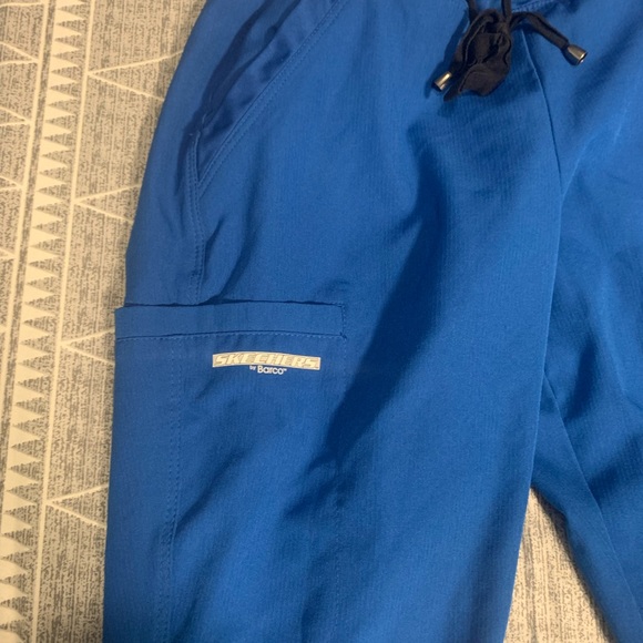 Blue stretchy scrub pants - Picture 2 of 3